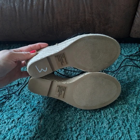 Steve Madden Starlight Black Strappy Wedge Espadrilles 9M - Picture 14 of 15